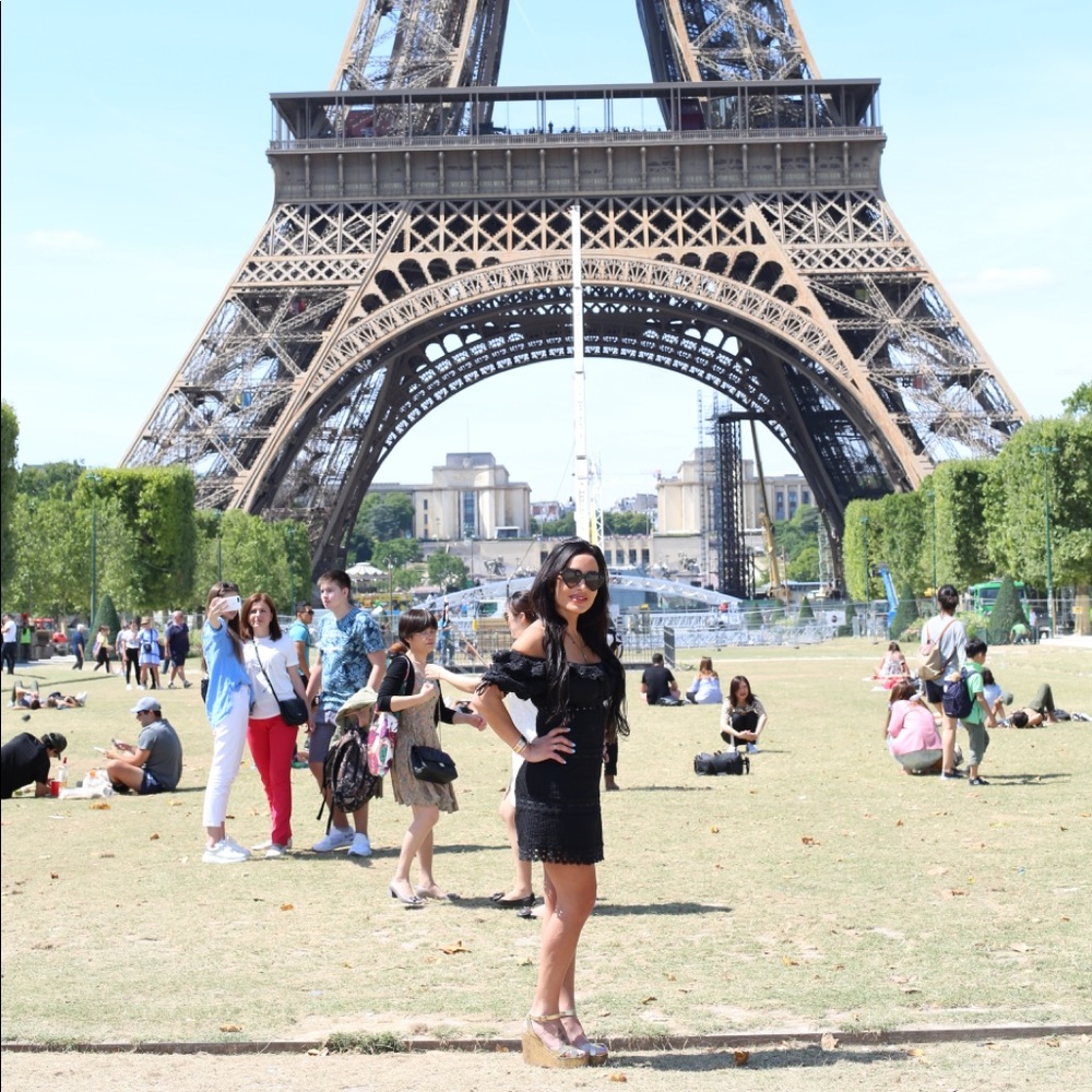 Meet your Posher, Eleni